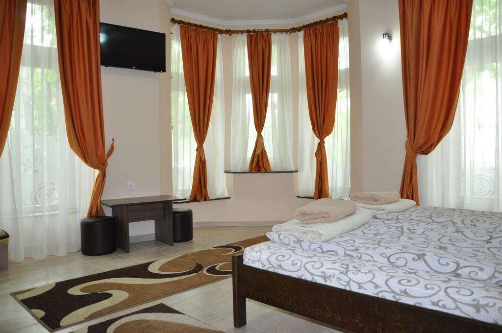 Guest House Best Food Subotica Bagian luar foto